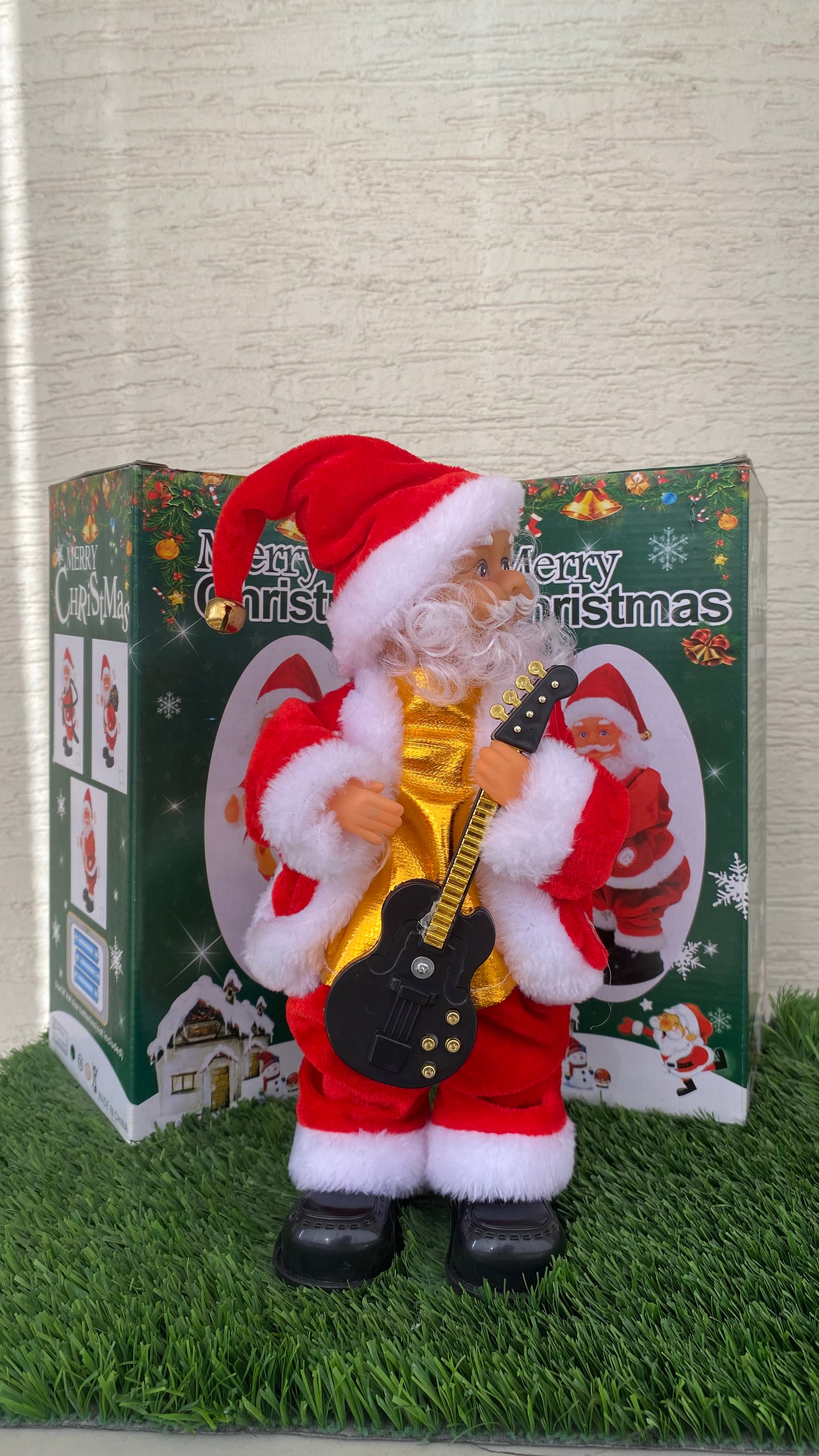 Dans Eden Hareketli Noel Baba Modelleri